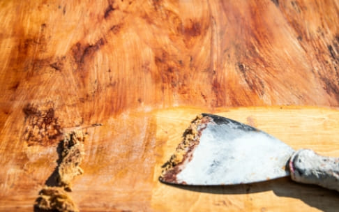 剥ぐ イメージ写真